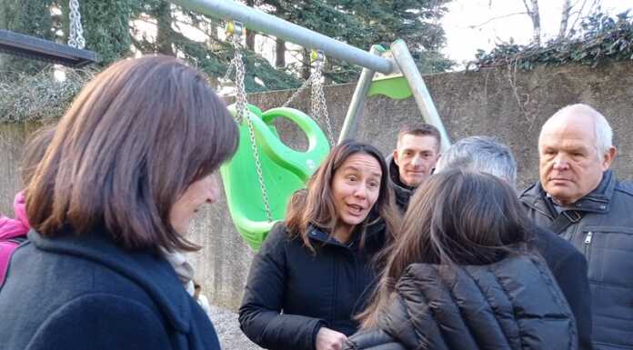 Parchi giochi inclusivi, Ministro Locatelli in doppia visita a Lierna e Calolzio Visita Ministro Alessandra Locatelli parco giochi inclusivo Lierna