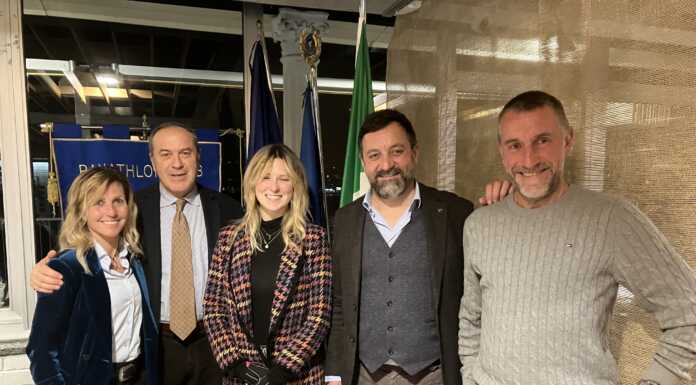 Roberto Crippa e Alizé Piana ospiti all’assemblea del Panathlon Club Lecco Antonella Crucifero, Dario Righetti, Alizé Piana, Andrea Mauri e Roberto Crippa