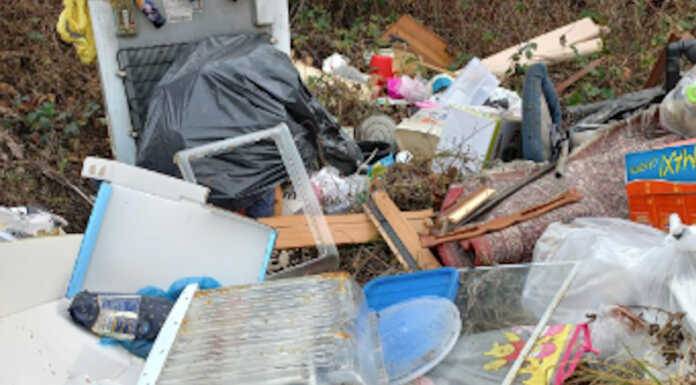 Merate: discarica a cielo aperto a Cicognola. Multato il trasgressore Rifiuti abbandonati