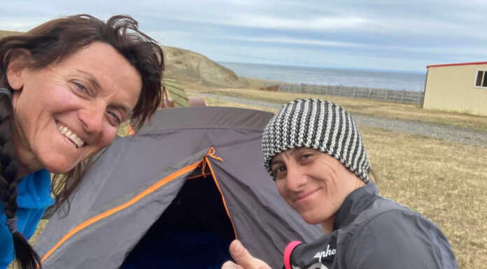 Steppo e Lola verso la “fine del mondo”: “Che incontri negli ultimi tre giorni!” Steppo Valsecchi e Lola Delnevo