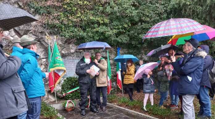 Fiumelatte, l’Anpi ricorda il 78° anniversario della fucilazione dei partigiani commemorazione partigiani fucilati fiumelatte