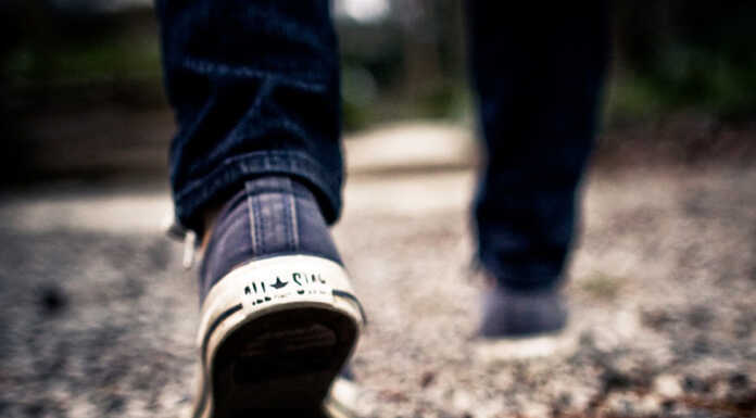 Merate. Seguito mentre va a scuola: studente lancia l’allarme