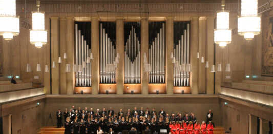 Acquate. Concerto di Natale del Coro San Giorgio in memoria di don Luigi Mazzucato