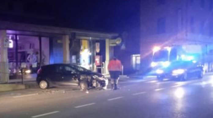Incidente questa mattina a Maggianico lungo corso Emanuele Filiberto Incidente Maggianico
