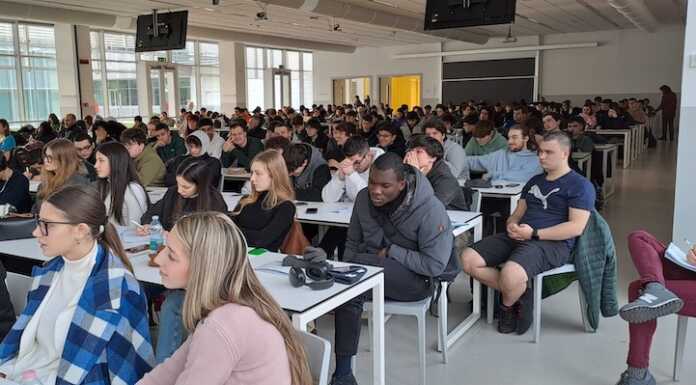 “Educare alla multiculturalità”, tanti studenti all’incontro al Politecnico laboratorio dialogo interreligioso fondazione sineresi politecnico