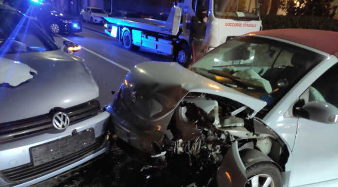 Maggianico: incidente nella notte lungo via Emanuele Filiberto Incidente Maggianico