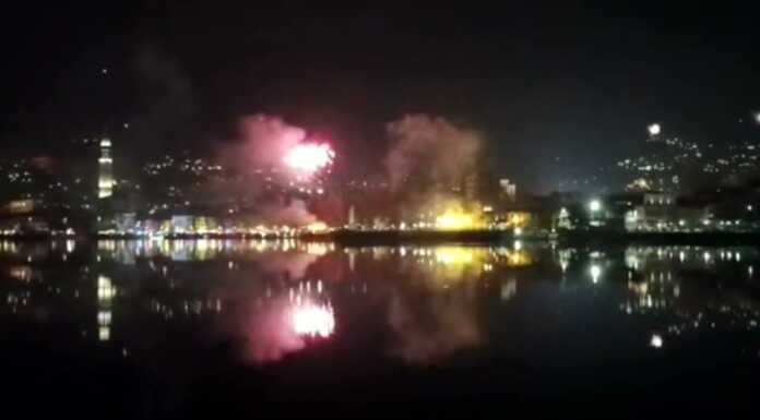 Benvenuto 2023. I fuochi illuminano la festa di Capodanno a Lecco
