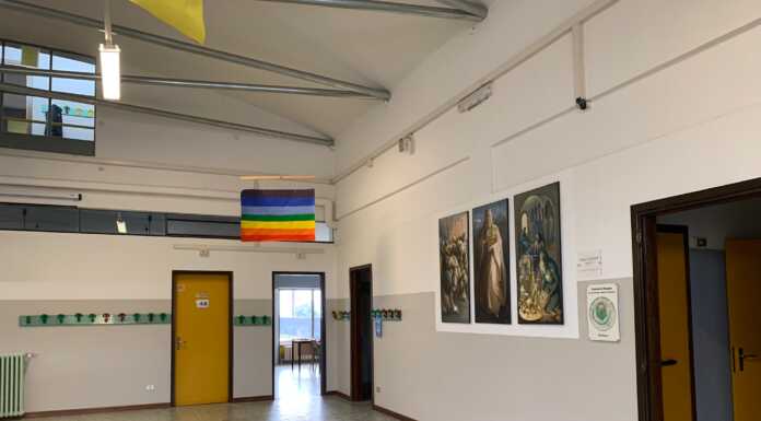 Rogeno, ritinteggiate le aule della scuola elementare: “Più accoglienti per i bambini”