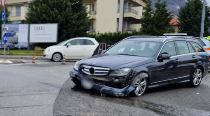 Garlate. Vittima di un malore si schianta con l’auto in via Statale Incidente garlate via statale