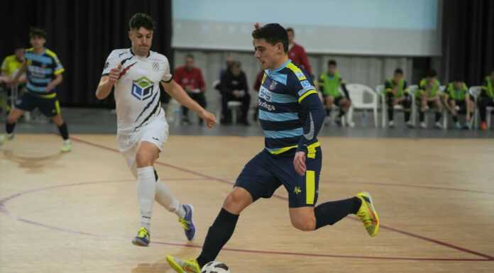 Calcio a 5. Il Lecco vince in casa e aggancia il 3° posto Canella Lecco Calcio a 5