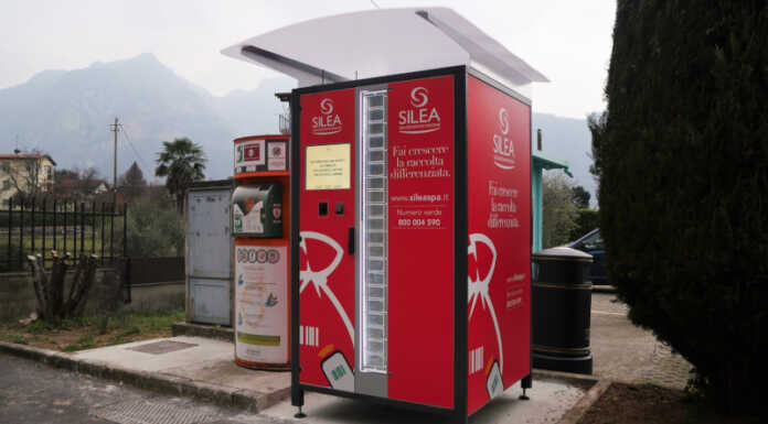 Abbadia. Distributore di sacchi rossi presto in funzione distributore sacco rosso abbadia