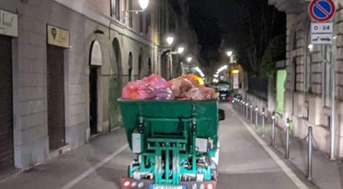 La raccolta notturna dei rifiuti fa ‘centro’. L’assessore: “Buona partenza” raccolta notturna rifiuti centro lecco