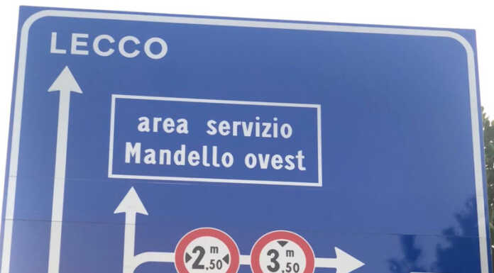 Svincolo di Mandello. L’uscita ora è ‘visibile’: installati i cartelli Cartelli uscita svincolo Mandello