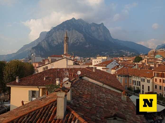 Lecco dalla Torre Viscontea