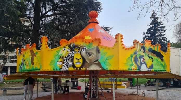 Giostre sul lungolago. Zamperini: “Un’area attrezzata nel nuovo Bione?” Giostre_lungolago_lecco_marzo_2023