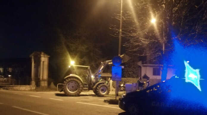 Con la moto contro il trattore: brutto incidente a Verderio verderio incidente