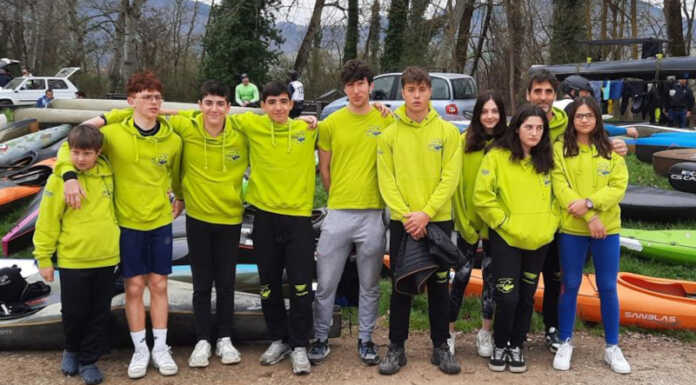 Canoa Kayak. Ottimo esordio per il Ck Rivabella a Città di Castello La squadra del Ck Rivabella in trasferta a Città di Castello