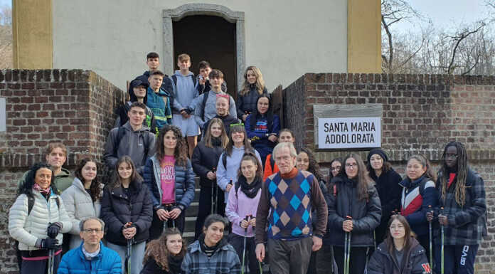 Paderno: gli studenti del Viganò lungo la Valle dell’Adda Madonna dell'Addolorata fiume Adda