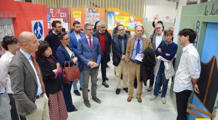 Studenti testimoni di legalità: al Parini inaugurata la mostra Chiuso per mafia chiuso_per_mafia_mostra_parini_20230322