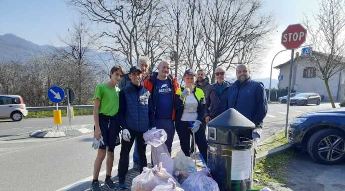 Domenica ecologica a Imbersago: tanti volontari al lavoro
