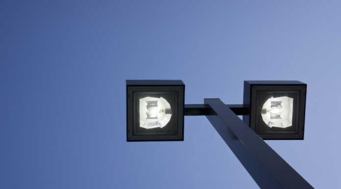 Rogeno: nuovo lotto di lavori per la sostituzione dei punti luce con i LED Lampioni a led pixabay