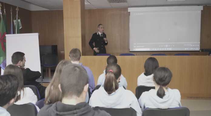 I NAS fanno visita all’alberghiero: incontro formativo con gli studenti