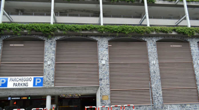 Varenna. Autosilo: “Per segnalare i posti disponibili serve consenso del gestore” Parcheggio multipiano Varenna