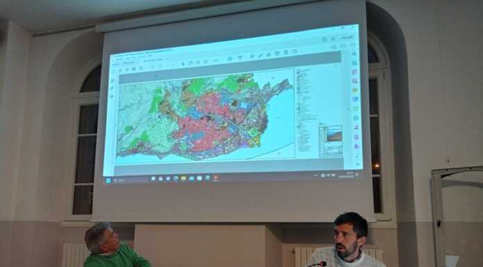 Mandello. Viabilità e turismo nel PGT: confronto con i cittadini Mandello incontro cittadini PGT