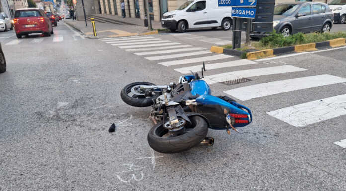 Due incidenti all’alba: a Calolzio scontro auto moto in centro, a Merate atterra l’elisoccorso