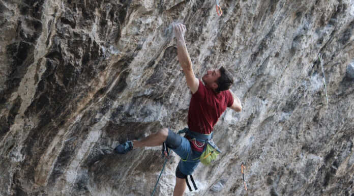 Arrampicata. Stefano Carnati sale Erebor ad Arco, il suo primo 9b Stefano Teto Carnati su Erebor (9b)