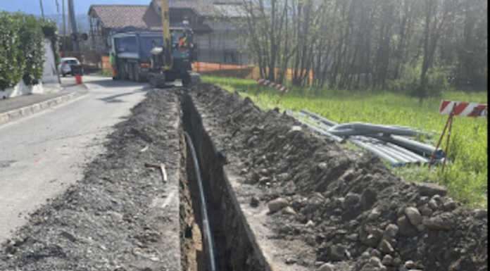 Suello: avviati i lavori per la sostituzione della rete idrica
lungo le vie ai Pascoli e San Miro