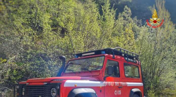 Malore sui monti di Valmadrera, intervento dei Vigili del Fuoco Vigili_del_fuoco_saf_esercitazione