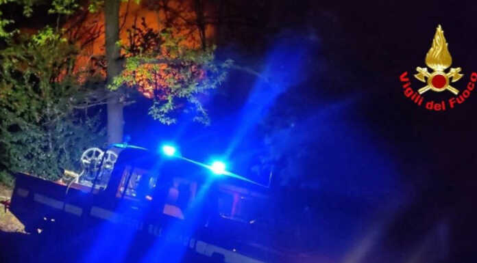 Colico: in fiamme i boschi di Montecchio sud