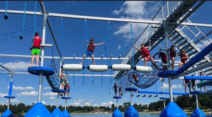 Dervio. Sulle acque del lago sorgerà Ninja Park: in corso l’installazione Parco acquatico generiche