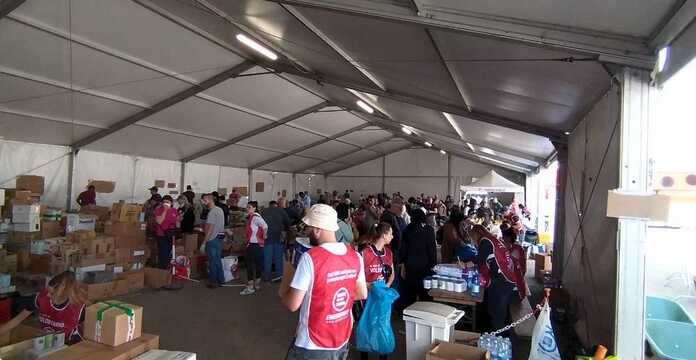 Alluvione in Emilia. Mandello e Abbadia fanno il pieno di solidarietà Raccolta materiale Abbadia Mandello alluvione Emilia