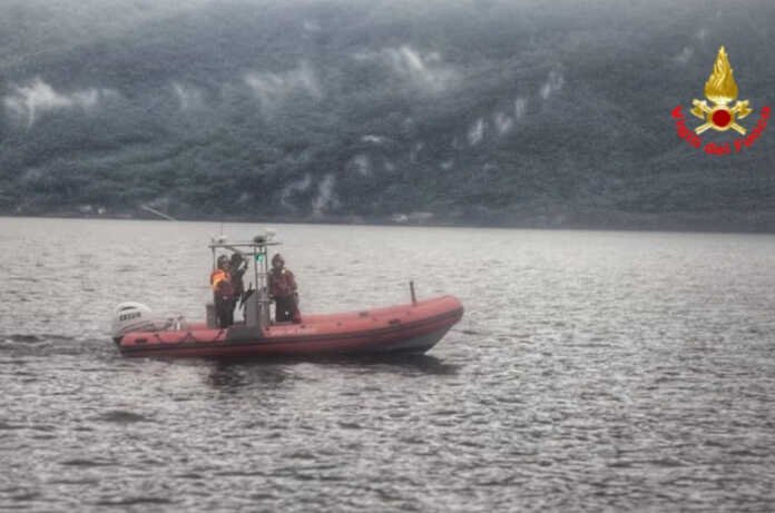 Barca alla deriva Lierna intervento pompieri