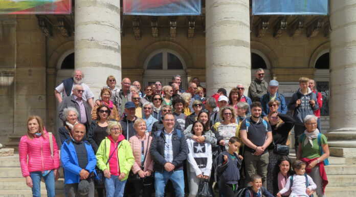 Valsassinesi a La Roche Vineuse in visita ai gemelli francesi