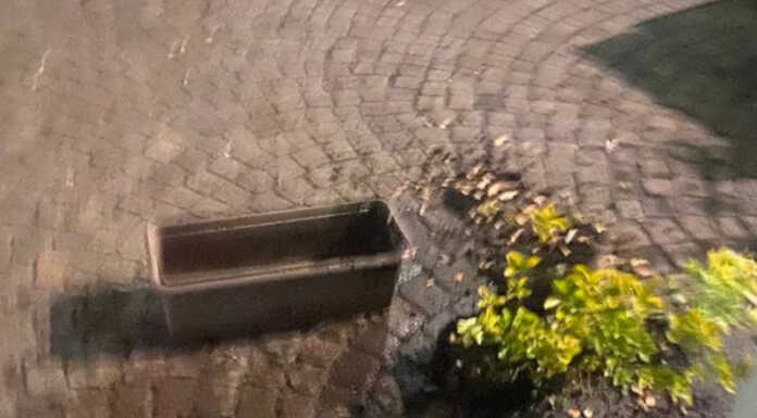Lecco: non c’è pace in piazza Diaz, ancora una serata di violenza Rissa piazza Diaz Lecco