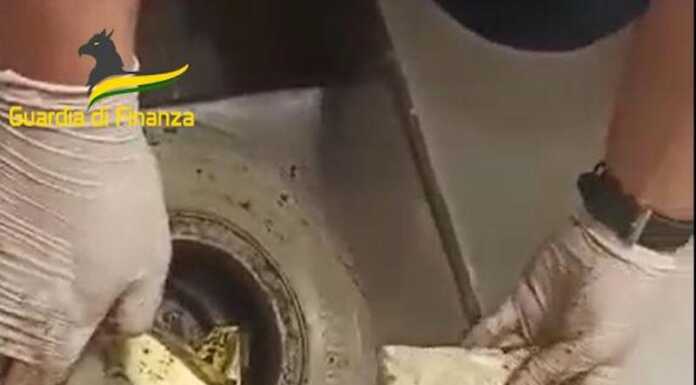 Arrestato narcotrafficante a Malpensa, aveva 8 kg di cocaina nascosti nella sedia a rotelle arresto narcotrafficante malpensa