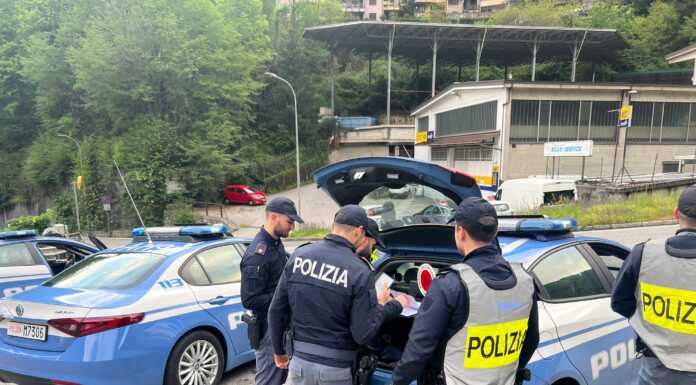 Lecco, controlli della Polizia in stazione e nei quartieri
