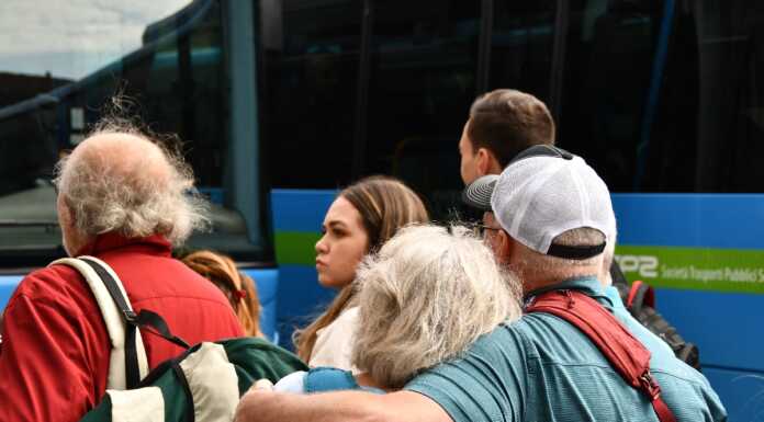 “Bus sostitutivi anche per il ritorno da Bergamo”: gli studenti risollecitano i sindaci
