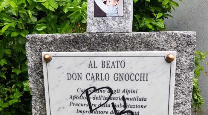 Calolzio, deturpata la lapide dedicata a don Gnocchi