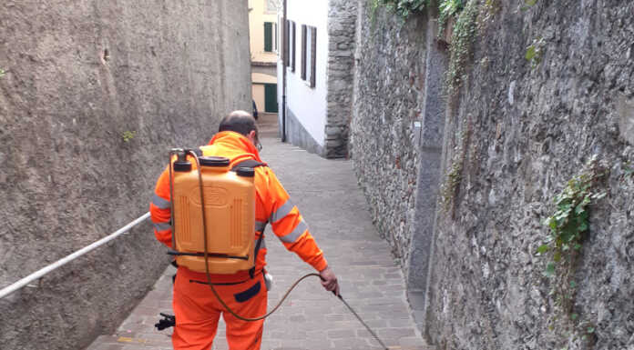 Malgrate. Silea sanifica vicoli e passaggi pedonali Silea sanificazione Malgrate