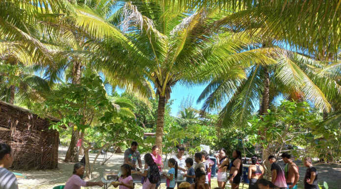 (S)Punti di Vista. Un paradiso terrestre: la magia delle Prime Comunioni in Polinesia Francese Spunti di Vista