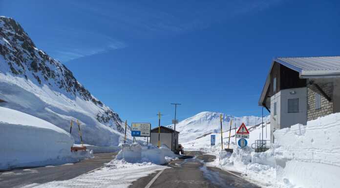 Finita la stagione invernale, riaperti il Passo dello Spluga e del Mortirolo