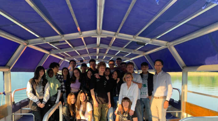 Rogeno. Tornano i mercatini al lago, crociera a Pusiano per i diciottenni Rogeno crociera 18enni