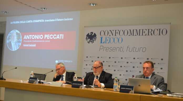 Lecco. Carta stampata, serve nuovo equilibrio: “E una rete autonoma” Convegno carta stampata Confcommercio Lecco