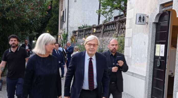 Vittorio Sgarbi e Antonio Canova ‘fermano il tempo’ a Villa Monastero Vittorio Sgarbi Antonio Canova Villa Monastero