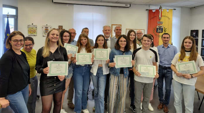Imbersago premia gli studenti meritevoli con le borse di studio Imbersago borse di studio