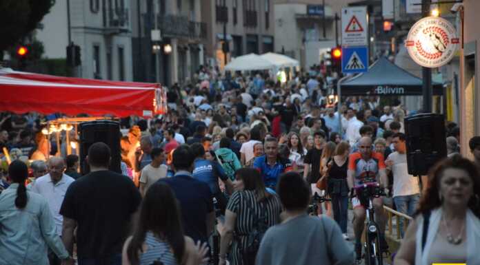 La Notte Bianca di Calolziocorte diventa… Rosa! Appuntamento il 1° giugno Notte_Bianca_Calolziocorte_10_giugno_2023